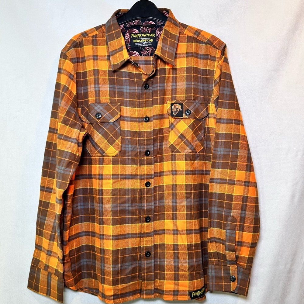 NWOT Middle of Beyond Pumpkinhead Orange Plaid Flannel Button Down Shirt. Size L